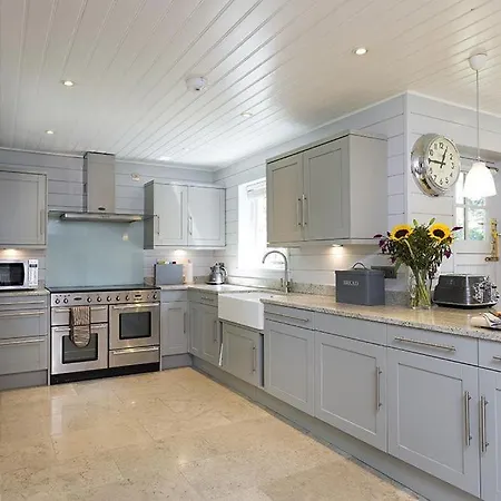 Rosewood By The River *